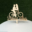 Immagine di Cake Topper in Legno "Promessi Sposi"