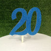 Immagine di Cake Topper in Legno Personalizzato con numero degli anni