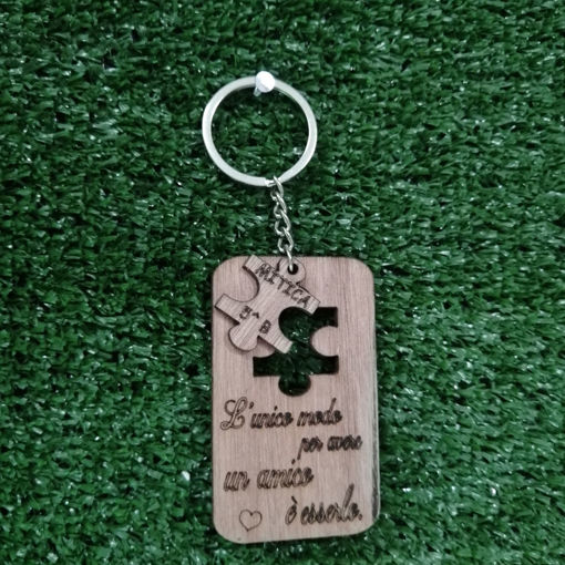 Immagine di Portachiavi in Legno dedicato all'Amicizia