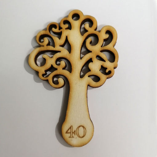 Immagine di Calamita in Legno dell'Albero della Vita con Incisione