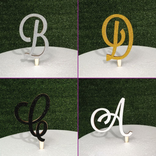 Immagine di Cake Topper in Legno con Iniziali