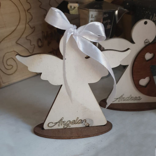 Immagine di Segnaposto Angelo in Legno per Prima Comunione