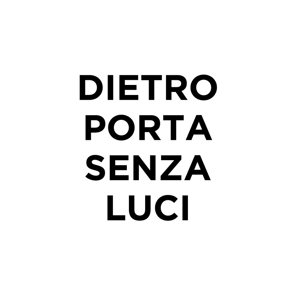 Dietro Porta senza luci
