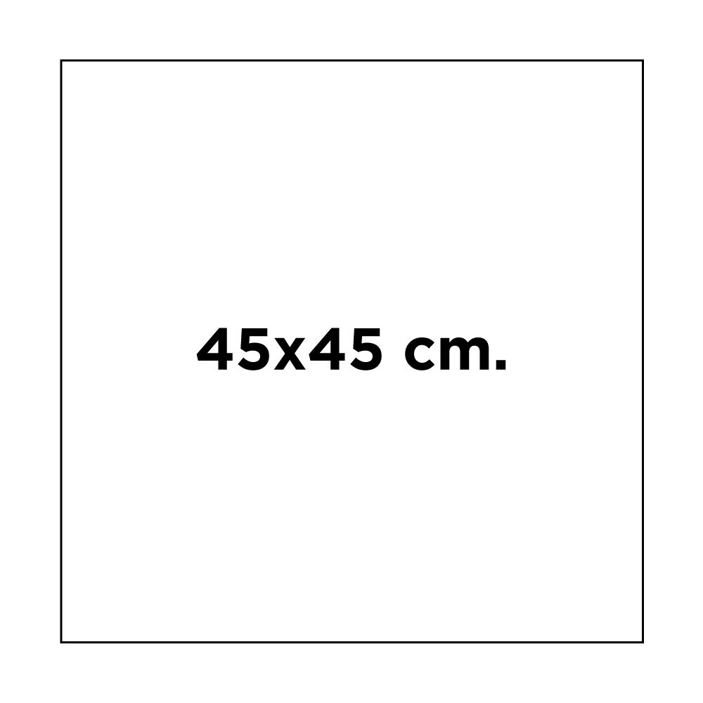 45x45 cm. 