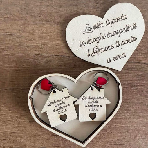 Scatola a forma di cuore con portachiavi con incisione personalizzata